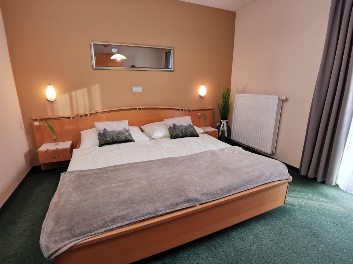 Hotel & Wirtshaus Hoedl-Kaplan Feldbach  Habitación foto